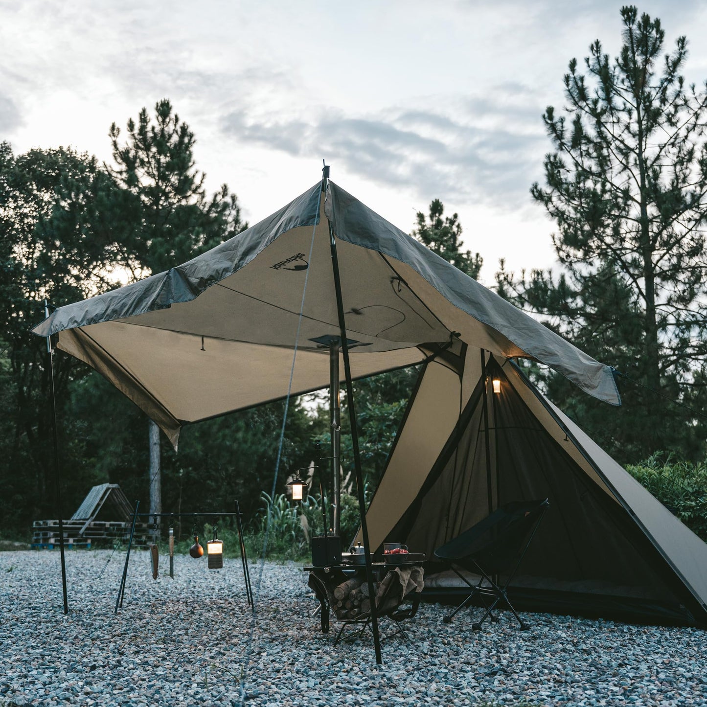 Naturehike Ranch Fire Teepee Tent, 4 Season Hot Tent with Stove Jack, Windproof Waterproof Cold Weather Winter Tents for Camping