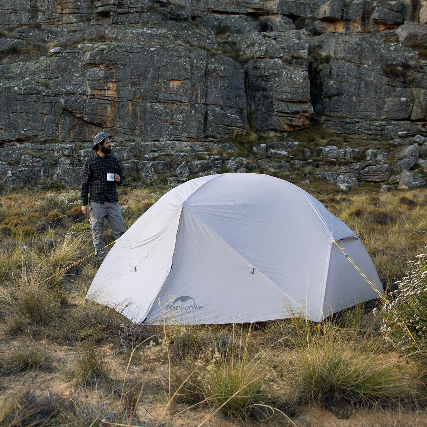 Naturehike Mongar Backpacking Camping Tent 2 Person Lightweight 3 Season Waterproof Hiking Tent Double Crossbars Easy Setup Double Layer for Hunting Outdoor Mountaineering Travel with Footprint