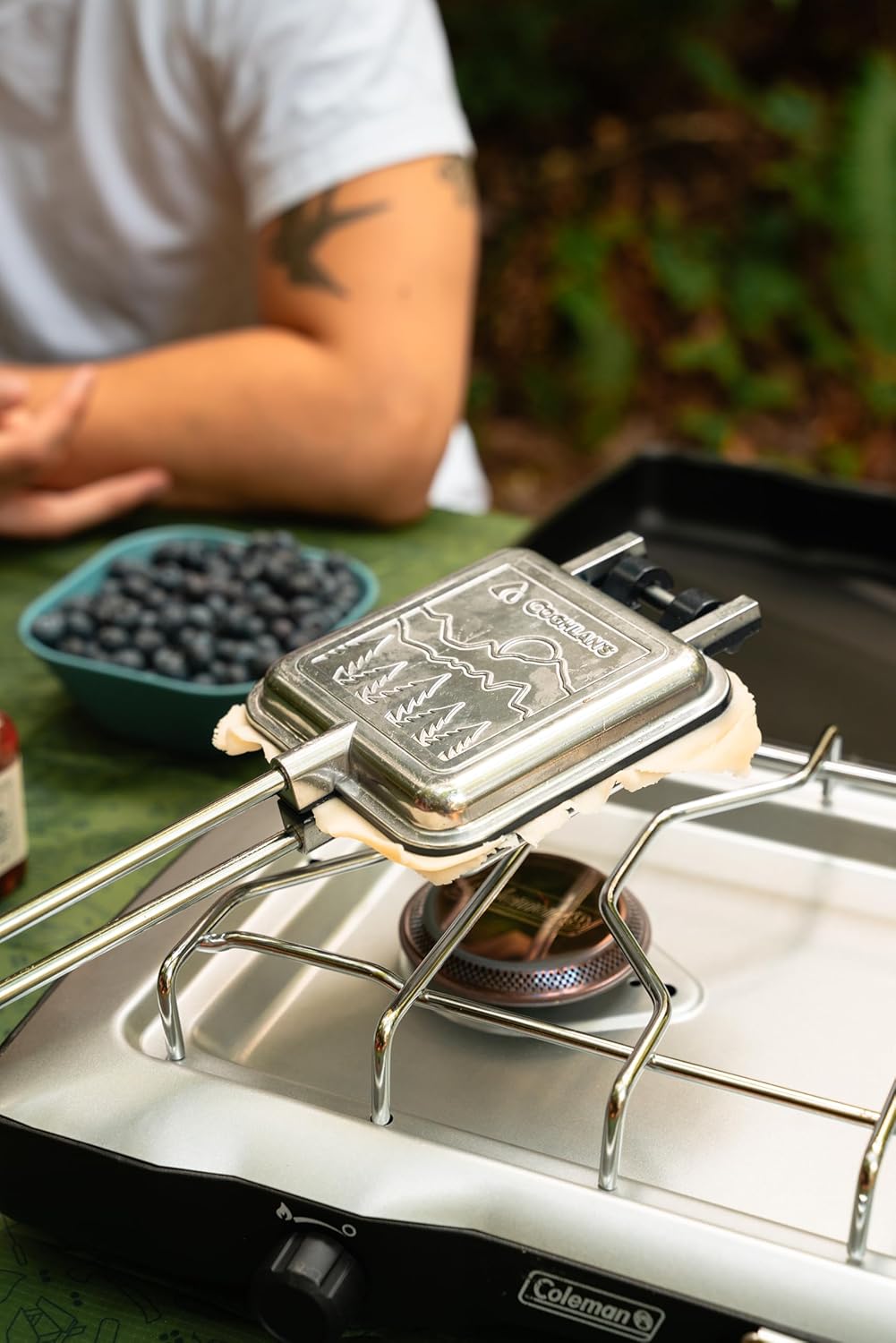 Coghlan's Aluminum Camp Cooker, Lightweight & Durable Non-Stick Ceramic Interior, for Sandwiches, Pies, & Desserts, Great for Camping, BBQs, Campfires, Campfire Cooking