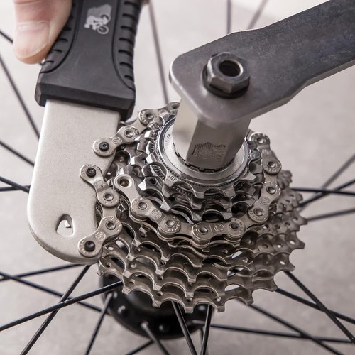 BIKE HAND 2 in 1 Bicycle Cassette Removal Installation Tool with 15mm Pedal Wrench - Compatible with Shimano Sram HG System 7-12 Speed