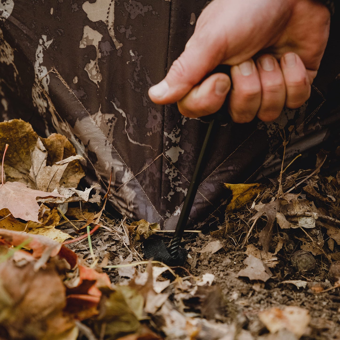Barronett Blinds® All-Terrain Ground Stake Kit, 8 Threaded Tip Stakes, 4 Tie-Downs, Carry Bag, BA705, Black