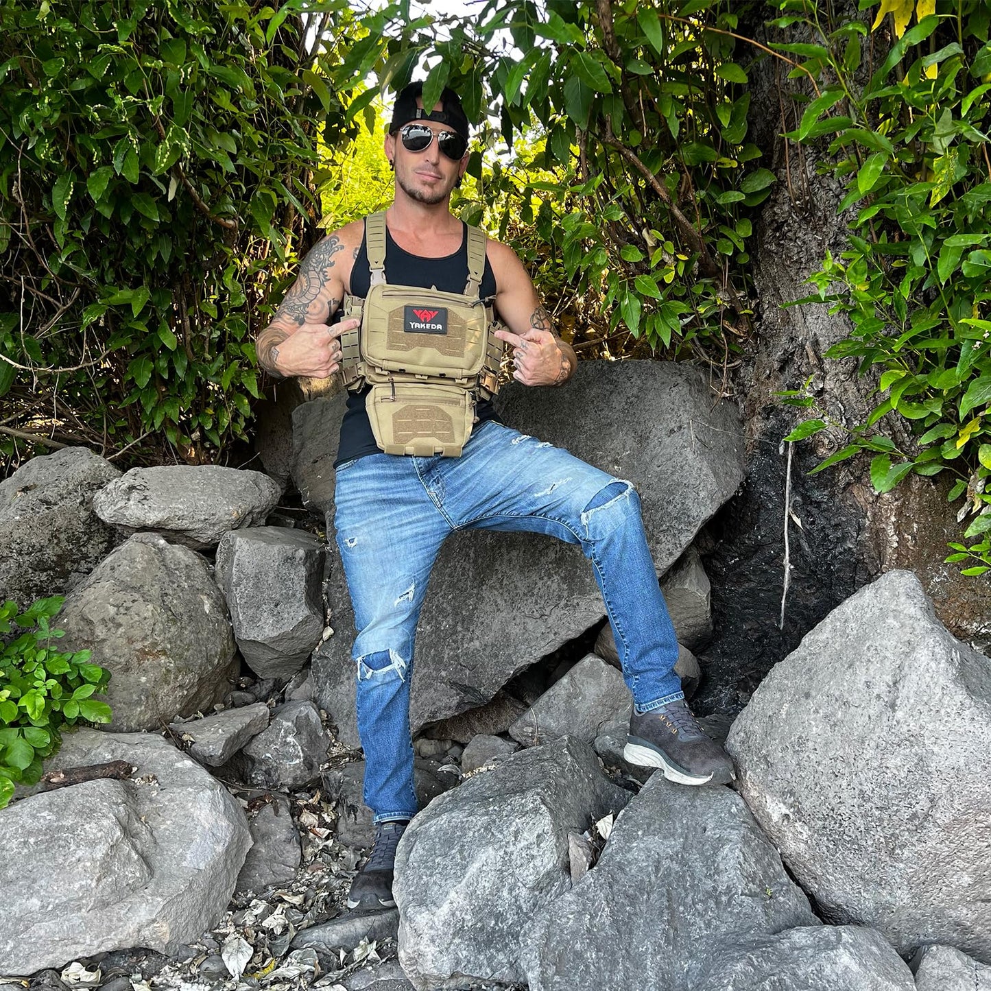 YAKEDA Tactical Chest Mini Rig Vest with Magazine Pouch Adjustable Detachable Laser-cutting Molle Modular Chest Vest (Light Green)