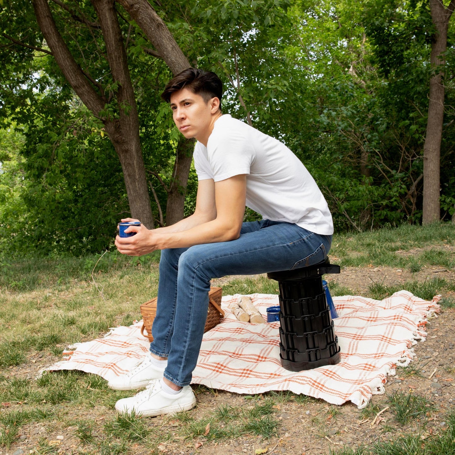 Upgraded Collapsible Stool β Easy to Carry retractable Stool - Lightweight telescoping stool for Camping & BBQ βSturdy Portable Stool - Slip Resistant Telescopic Stool with Max Load Capacity 1000lbs