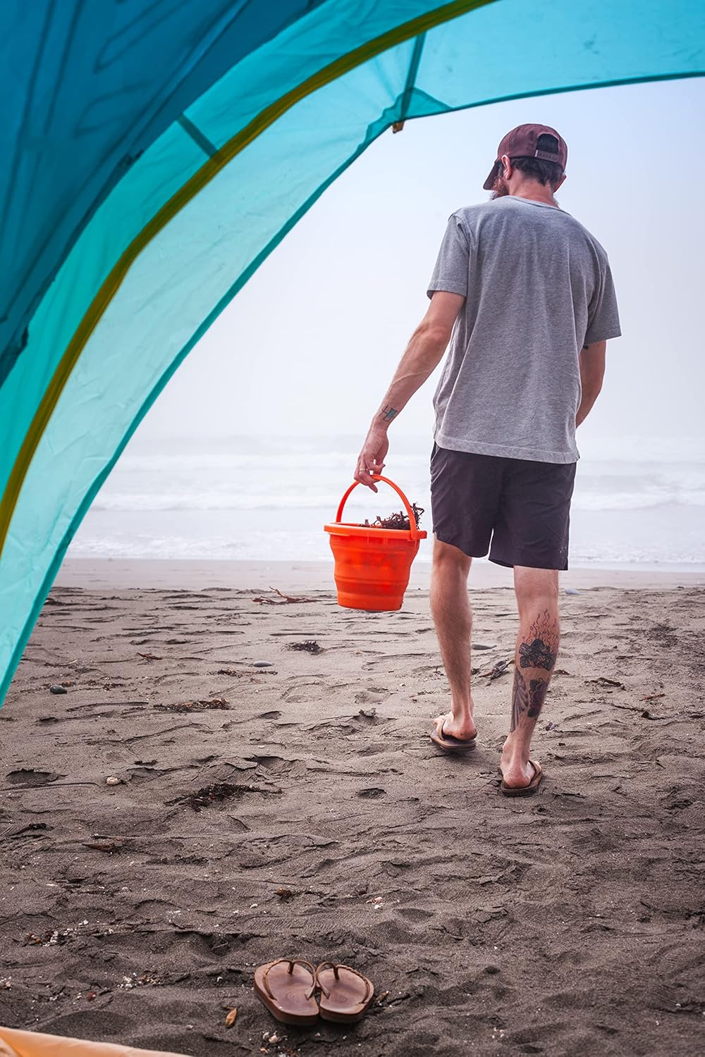 UST FlexWare Collapsible Bucket with Strong, Flexible, Compact, BPA Free Design and Sturdy Handle for Hiking, Backpacking, Camping and Outdoor Survival