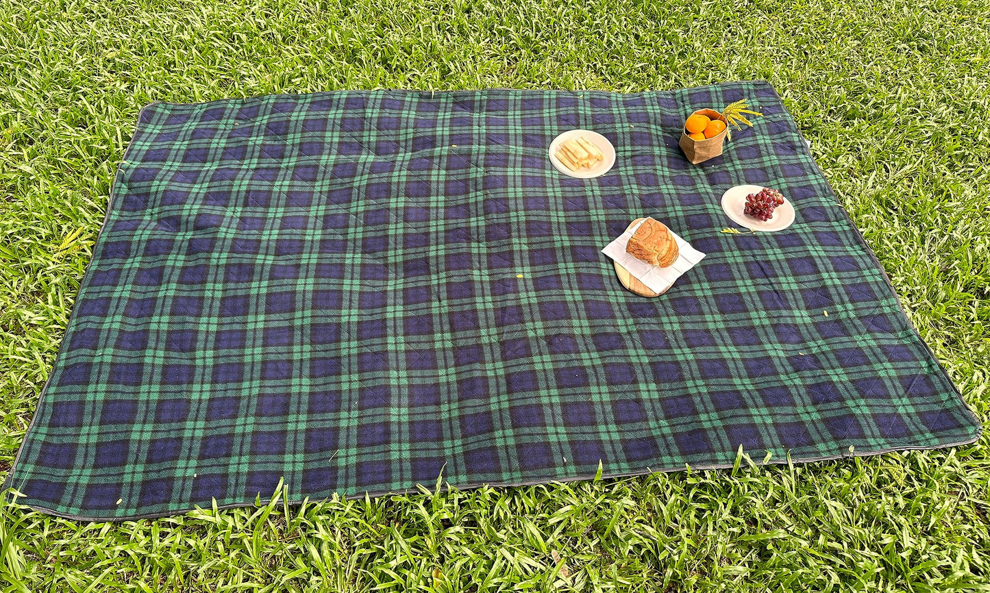 LOTUS LEAF Waterproof Stadium Blanket 85”X 55” Packable,Windproof Extra Thick Picnic mat, Stadium Blankets for Camping with Quilted Fleece Lining,Machine Washable,Black (Green Check)