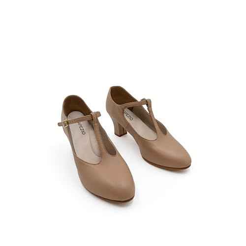 Capezio Jr. Footlight T-Strap Character Shoe, Caramel, 14 W