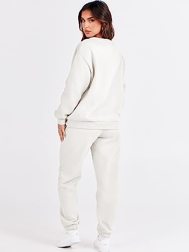 Medium White Womens Lounge Set Sweatsuits 2 Piece Jogger Pants Fall
