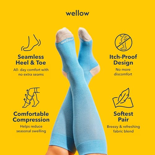 Wellow Dots Collection Knee High Compression Socks - Dewberry Argyle Medium 18–25 mmHg