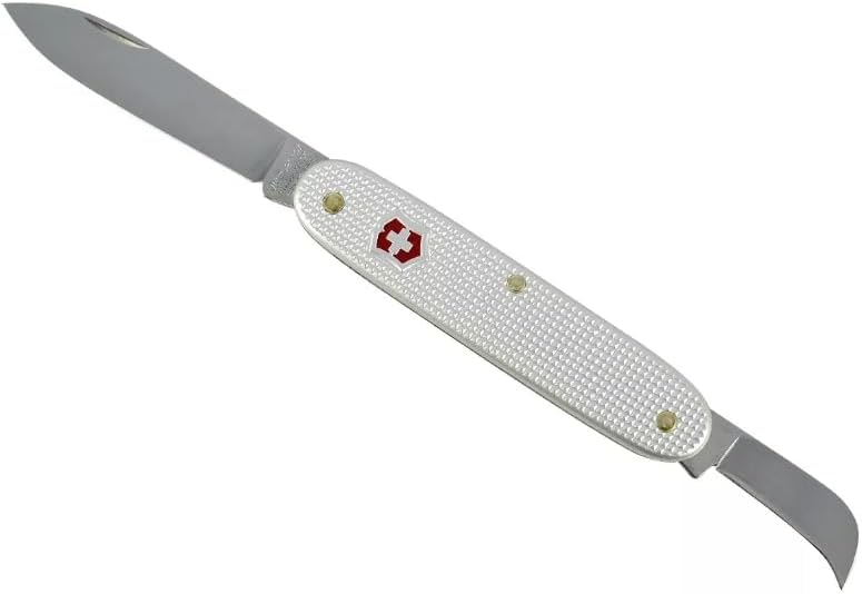 Victorinox Swiss Army 7 Swiss Army Knife, 7 Function Swiss Made Pocket Knife with 2 Blades (Large and Pruning Blade), Wood Saw and Bottle Opener - Silver