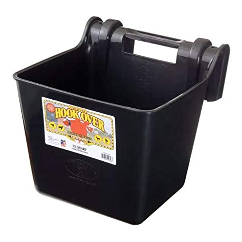 Heavy Duty 15 Quart Plastic Livestock Feeders with Mountable Hook, 2 Pack