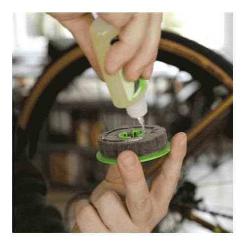 Lasenersm Bike Chain Oiler Lubricator with 2 Replacement Wool Felts for Mountain, City, Road, and Folding Bikes