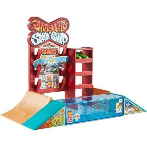 Hot Wheels Skate Fingerboard Playset, Skate Shop with Exclusive Fingerboard & Pair of Skate Shoes, Ramps, Walls & Edges for Skating, Includes Storage