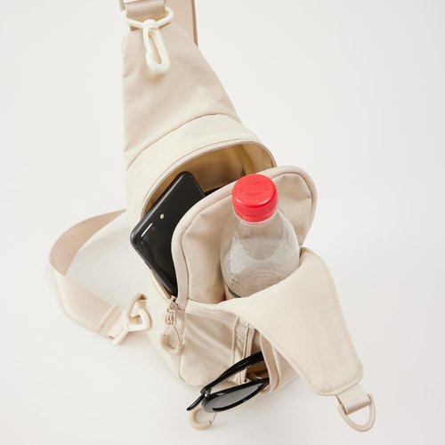 VAKAER Small Sling Bag for Women, Small Crossbody Bag with Adjustable Straps, Lightweight Chest Bag Casual Daypack Backpacks for Travel Hiking (Beige)