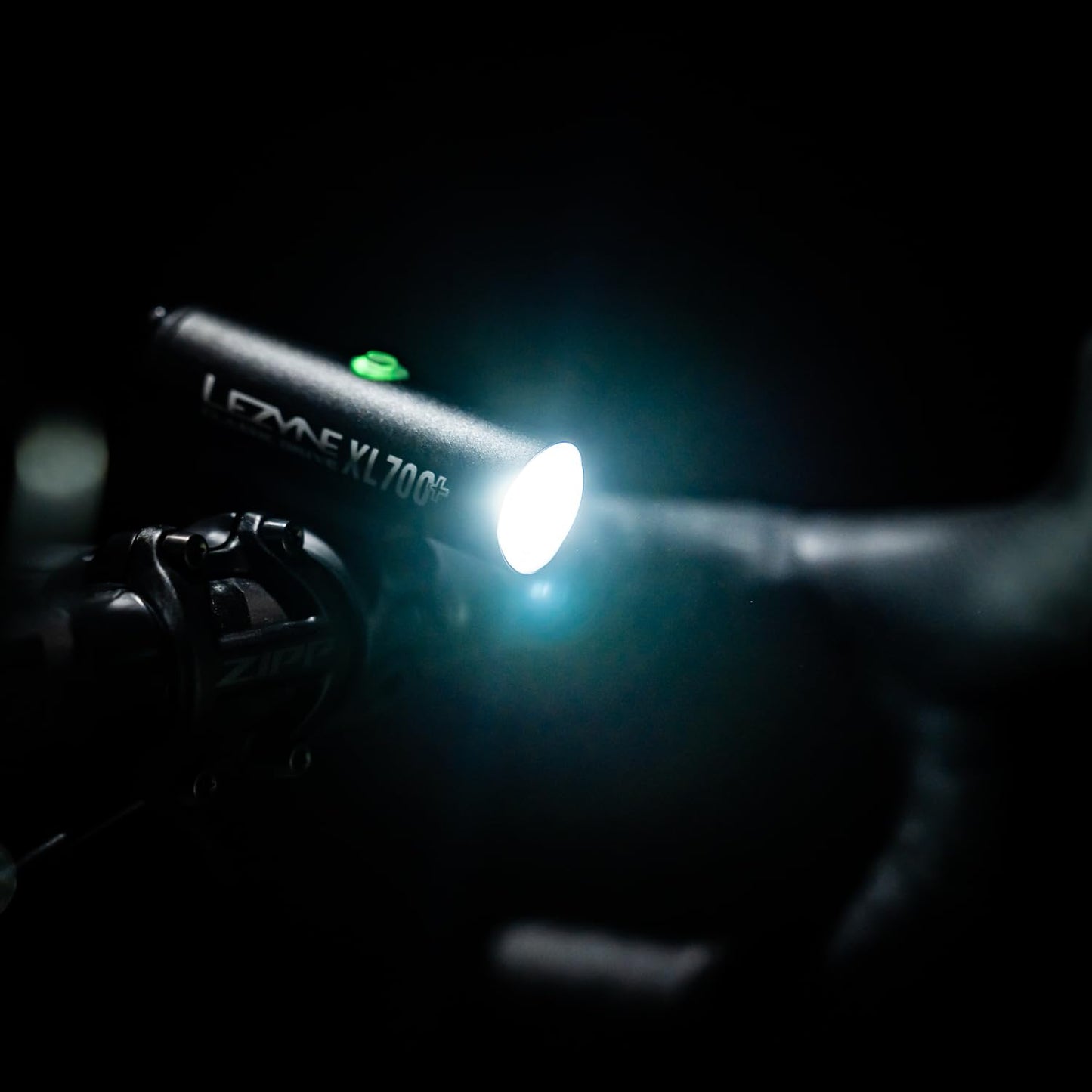 LEZYNE Classic Drive XL 700+ Bicycle USB-C Rechargeable IPX7 White LED Front Light w/Multiple Solid & Flash Modes | Integrated Versatile Strap Mount Compatible with Handlebars, 700 Lumens, Satin Black