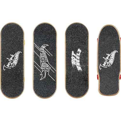 Hot Wheels Skate Tony Hawk Fingerboard & Removable Skate Shoes Multipack, 4 Boards, 2 Pairs of Shoes, 1 Exclusive Set (Styles May Vary)