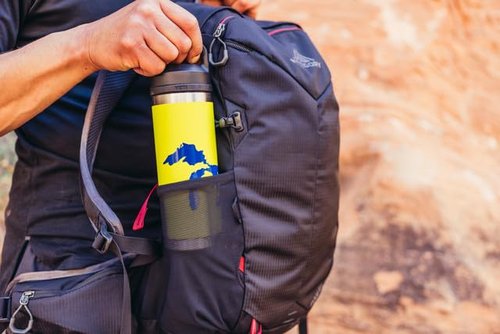 Gregory Zulu 20L Lt Unisex Hiking/Backpacking Pack, Freefloat Hipbelt, Internal Hydration Sleeve For Water Bladder, (Reservoir Not Included), One Size Fits All, Volcanic Black