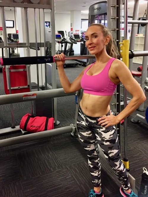 The Squat Towel | Squat Wrap (Short) | Thin Bar Pad Wrap. Hugs-The-Bar. Secures to Standard & Olympic Barbells. Great for Squats, Lunges, & Leg Day. (Hot Pink)