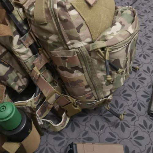 Tactical MOLLE Hydration Pack for 2L Hydration Water Bladder 500D Lightweight Nylon Hydration Pack for Hiking Running Biking and Climbing