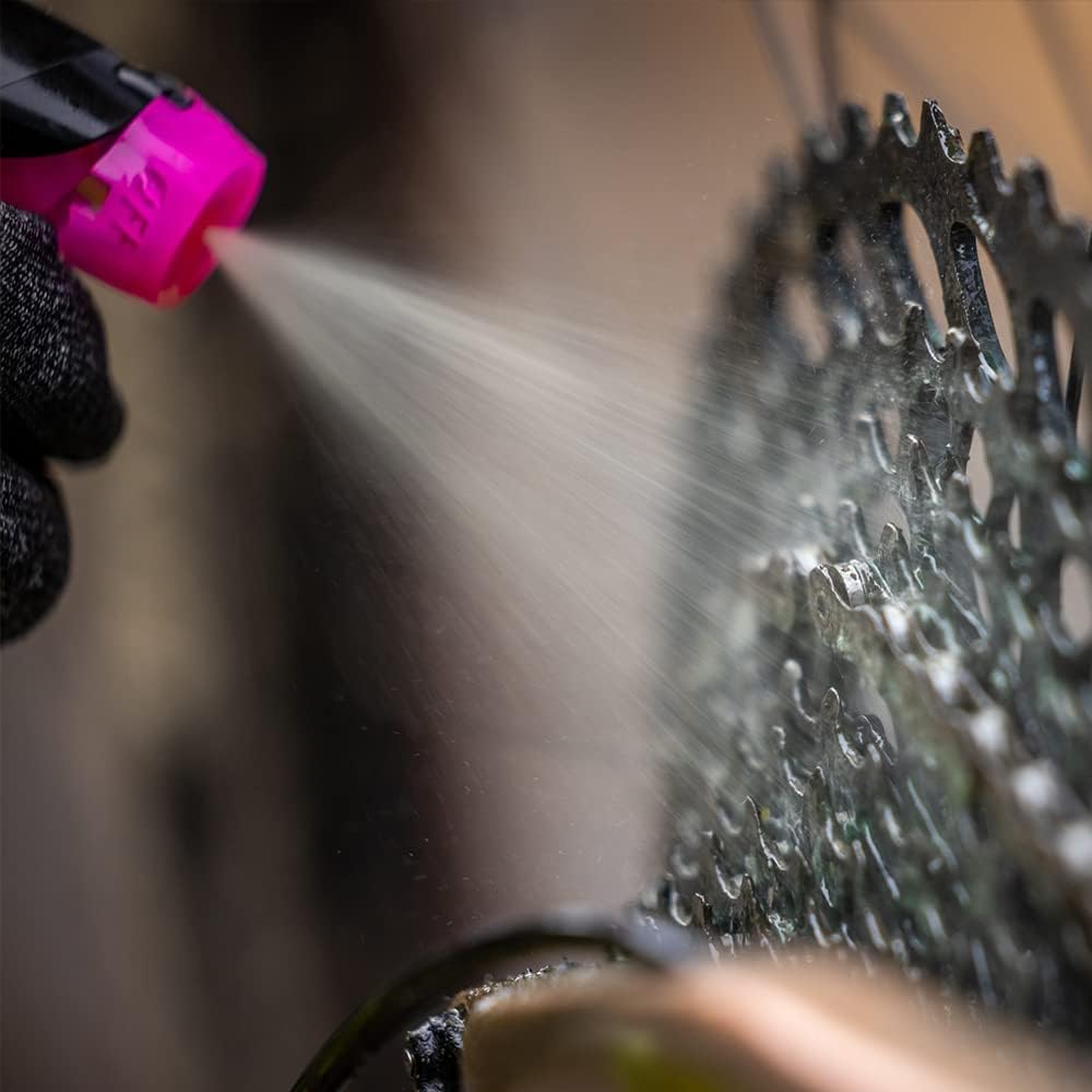 Muc-Off Bio Drivetrain Cleaner | Effective Biodegradable Bicycle Chain Cleaner and Degreaser Spray | Suitable for All Types of Bike