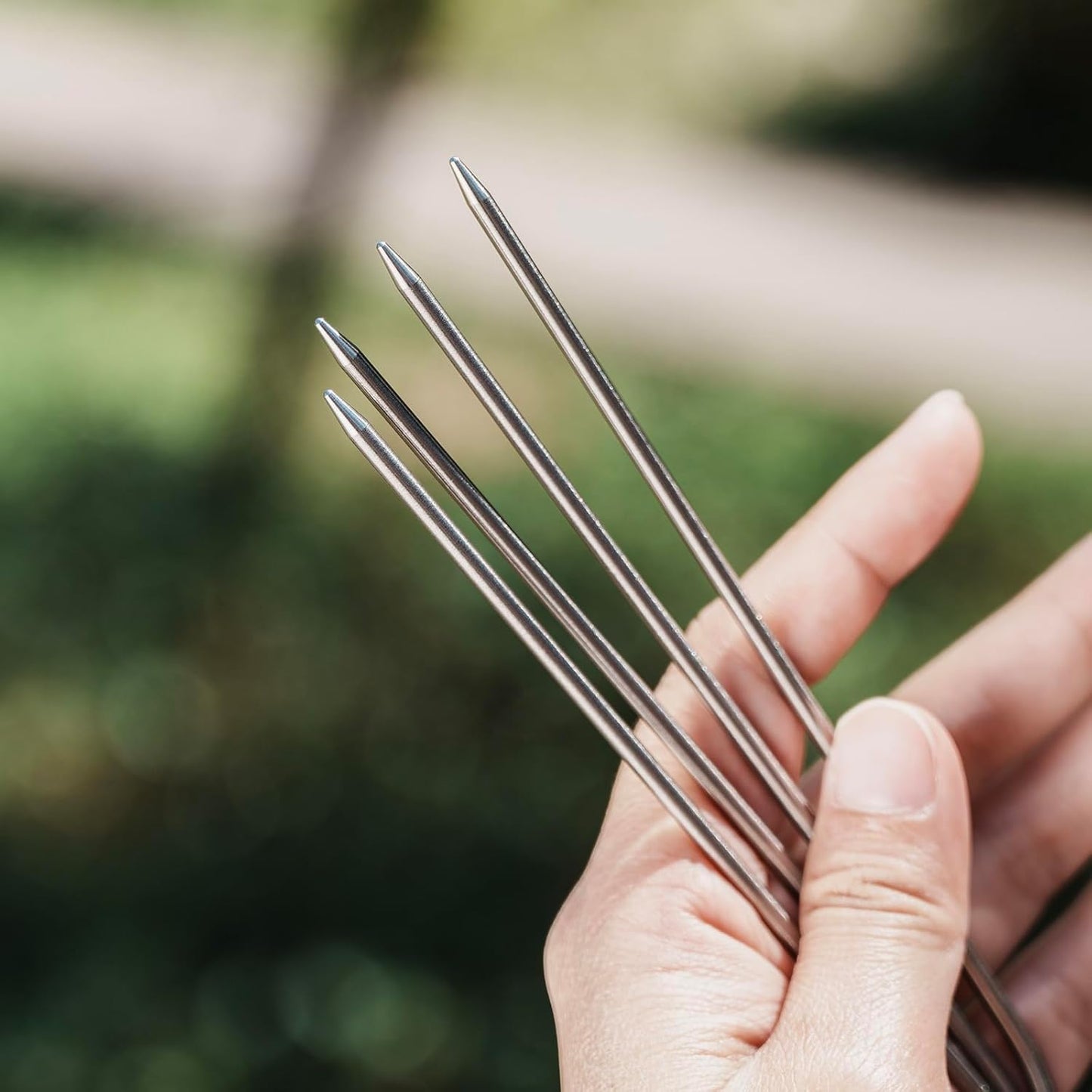 iBasingo Titanium Alloy Pegs Camping Tent Pegs Portable Elbow Grass Nail Tent Hardware