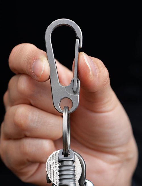 TIKEY Key Clip for Belt,Anti-Lost Quick Release Key Chain,Heavy Duty Keychain Carabiner Clip for Keys,Key Ring Hook (Titanium-Gray)