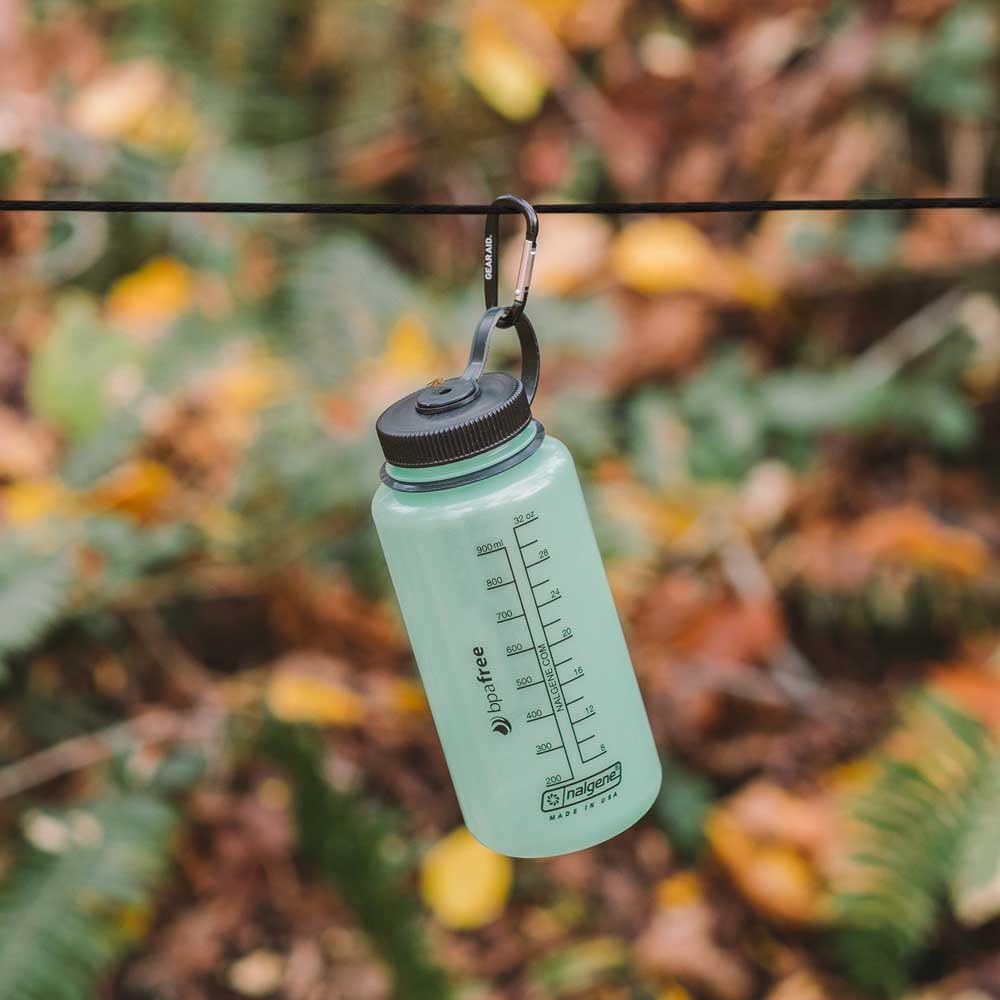 GEAR AID 325 Paracord and Carabiner, Utility Cord for Camping and Hiking, Black, 50 ft