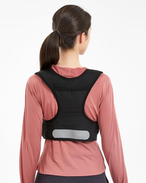 Zelvot Running Vest for Women Men, USA Original Patent, Adjustable Chest Straps Running Hydration Vest with 500ml Soft Flask, Lightweight Breathable Reflective Running Vest for Marathon - M/L