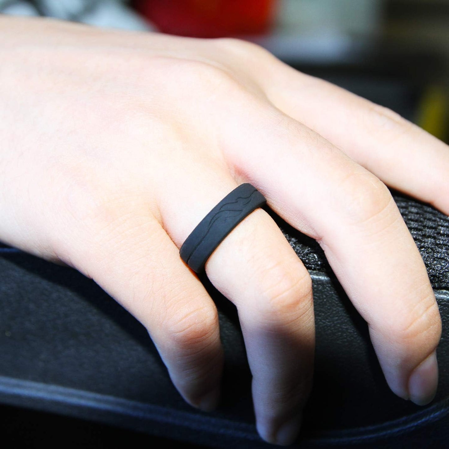 Tuhaoge Women's Silicone Wedding Ring - Silicone Rubber Wedding Bands - Representing Freedom & Dreams