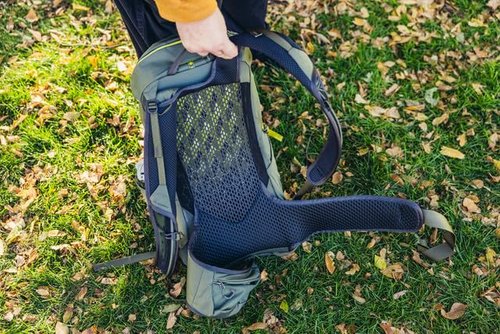 Gregory Zulu 28L Lt Plus Size Unisex Hiking/Backpacking Pack, Freefloat Hipbelt, Internal Hydration Sleeve For Water Bladder, (Reservoir Not Included), Plus Size, Forage Green