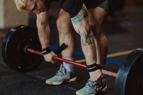 Element 26 Lifting Straps (Pair) With Guide - Wrist Straps For Weightlifting, Bodybuilding, Powerlifting, Strength Training, & Deadlift Support - Gym Straps For Men And Women