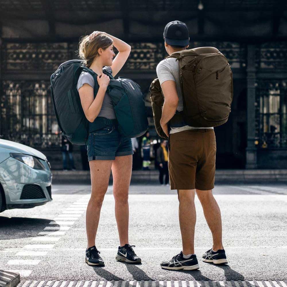 Thule Landmark 40L Travel Pack, Obsidian