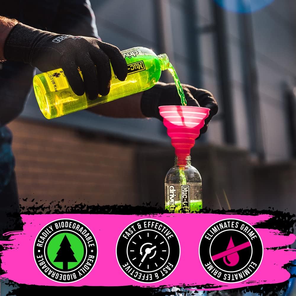 Muc-Off Bio Drivetrain Cleaner | Effective Biodegradable Bicycle Chain Cleaner and Degreaser Spray | Suitable for All Types of Bike