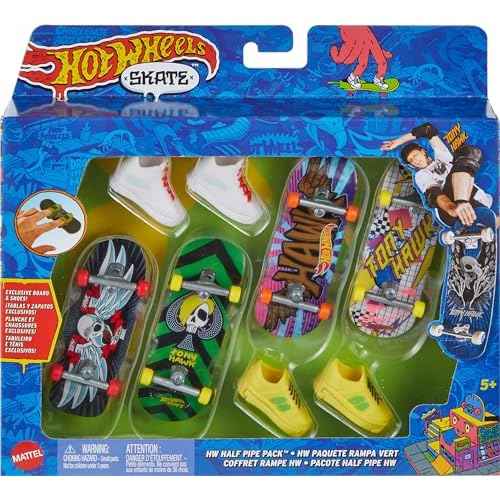 Hot Wheels Skate Tony Hawk Fingerboard & Removable Skate Shoes Multipack, 4 Boards, 2 Pairs of Shoes, 1 Exclusive Set (Styles May Vary)
