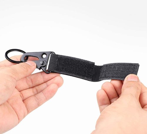 LuoQiuFa 6-Piece Tactical Nylon Webbing Buckle Carabiner Molle Belt Clip Key Buckle, Suitable for Outdoor Sports(Black)