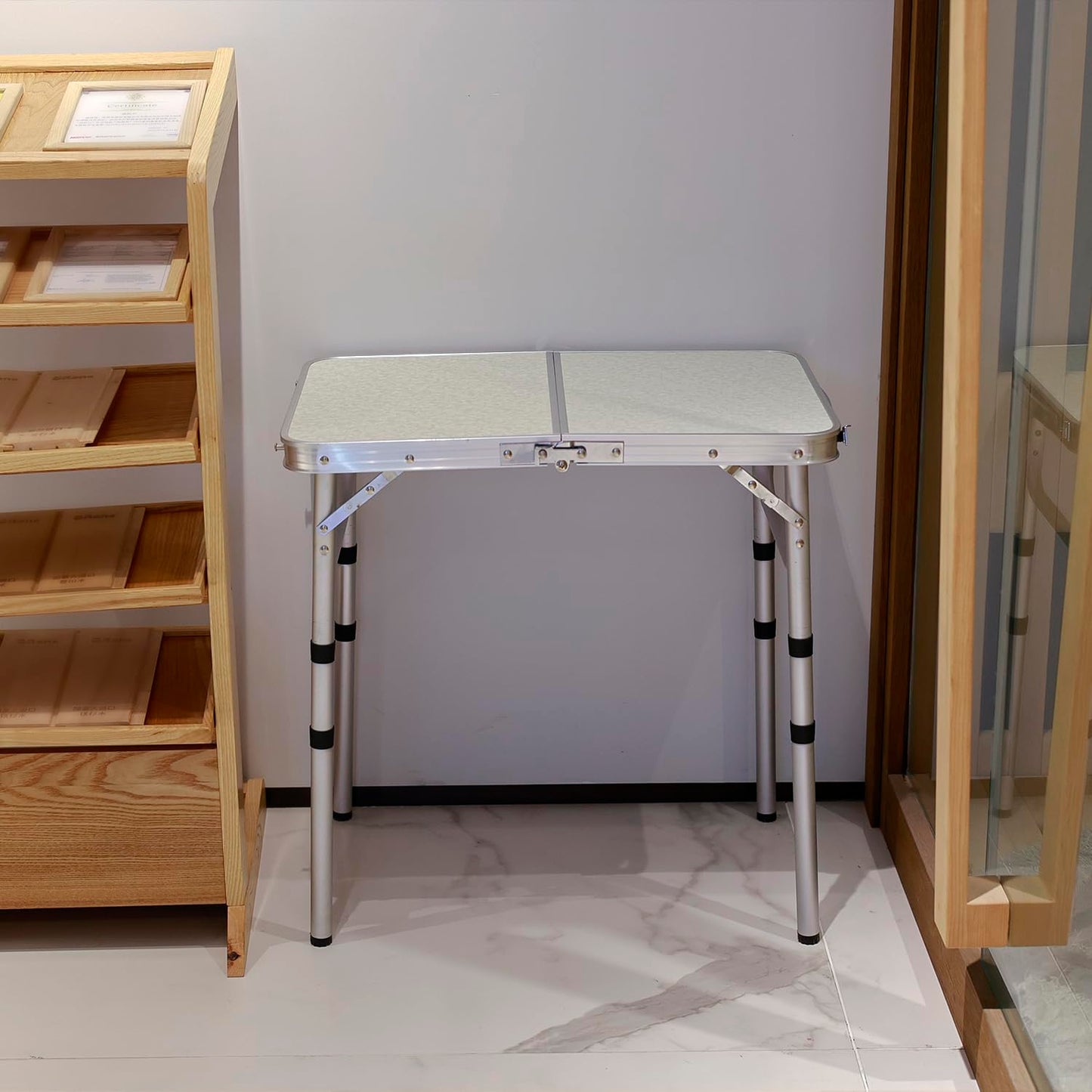 Geastsheng Small Folding Camping Table, 2ft Portable Picnic Table Aluminum 24" x 16" Folding Table, 3 Adjustable Heights Portable Lightweight Table Dining Table for RV, Picnic, Beach (White)