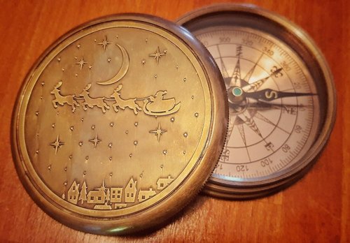 SX Nautical Instruments Christmas Brass Compass Gift Unique Design Engraved Santa Claus with Leather Case (Size:-3 inch)