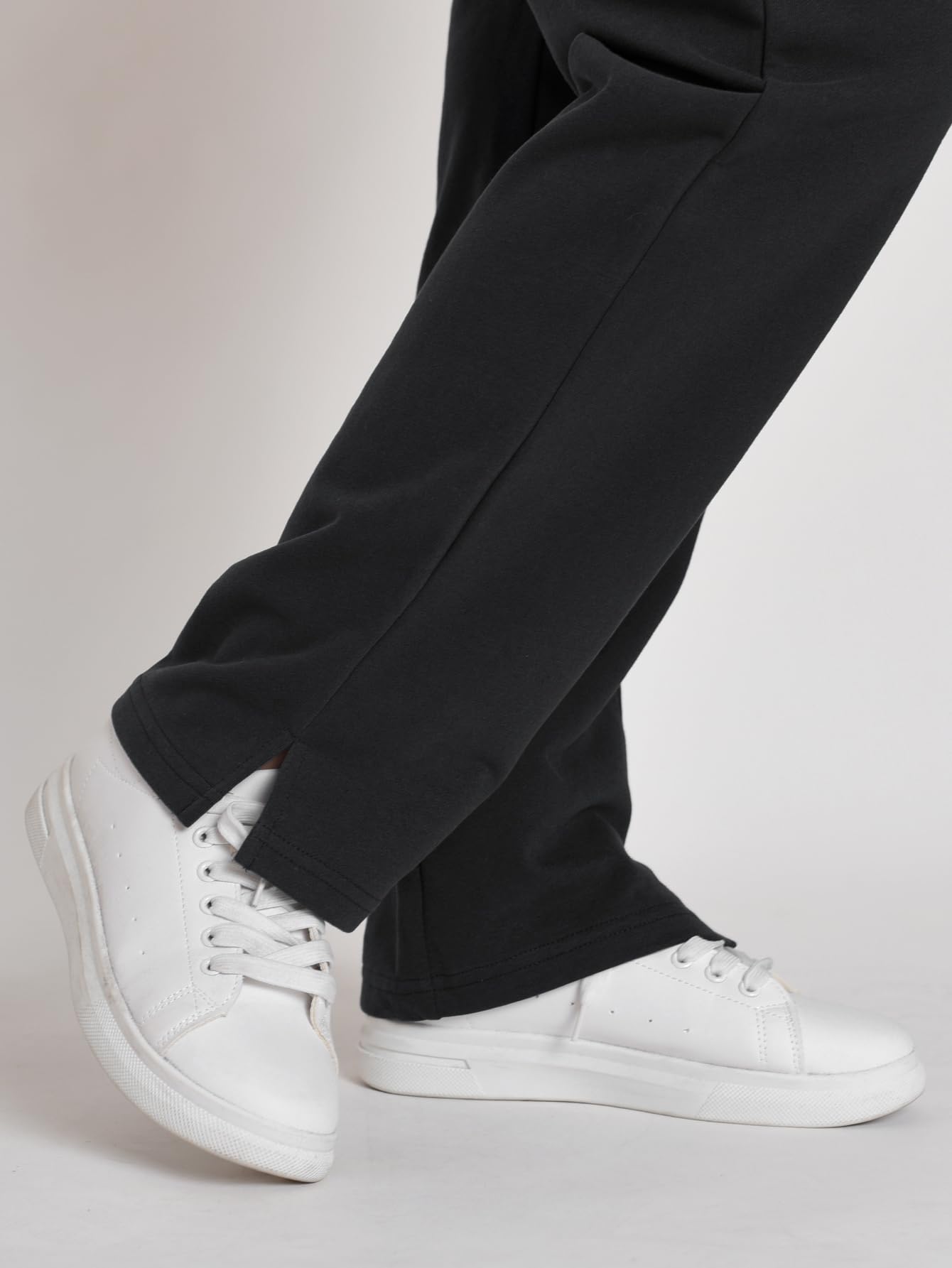 Weintee Women's Straight Leg Sweatpants Cotton Pants with Pockets M Black