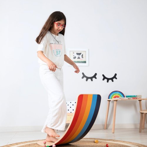 bee smart Wooden Balance Board- Wobble Board for Kids, Natural Toddler Balance Rocker | Ideal Tool for Exercise, Rehabilitation and Fun (Life)