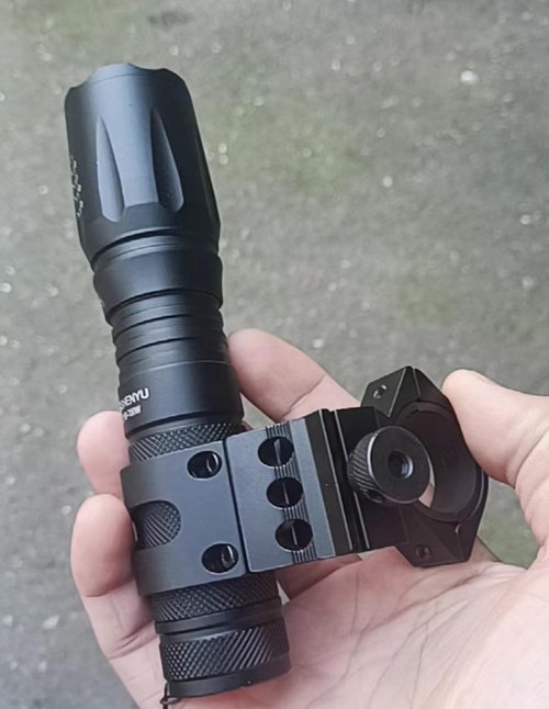 TOCNGAEK Tactical 1" Offset Picatinny Rail Mount for Flashlights for Outdoors
