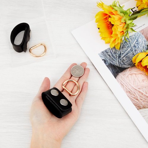GORGECRAFT 2Pcs Black Leather Belt Keepers Loop Stays Belt End Holder Retainer with 2PCS Iron D Rings Belt Loop Keepers Keychain for Belt Fixing Outdoor Sports Men Women