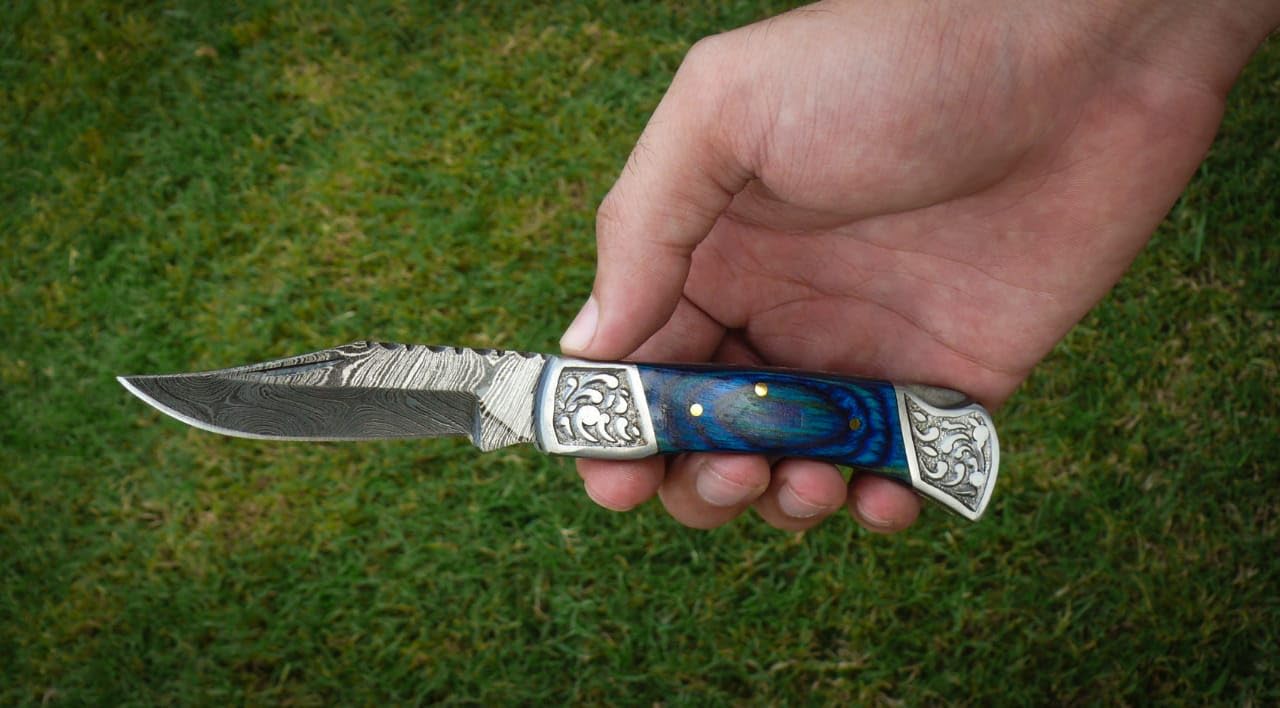 Handmade Damascus Pocket Knife for Men - 7.2 Inches Engraved Steel Damascus Folding Pocket Knife with Belt Holster - Pocket Knives & Folding Knives with Sheath & Back Lock - EDC Knife Pocket.(Blue)