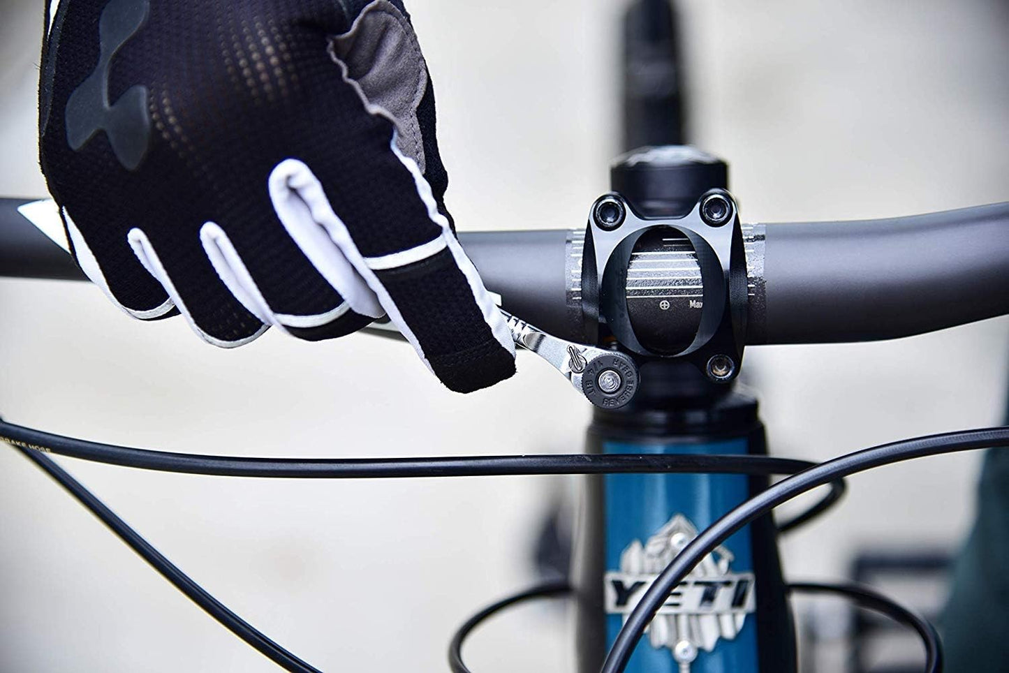 Granite Rocknroll Mini Ratchet Bike Tool Kit, Bike Multitool Kit with 9 Tool Bits and Extension Rod, Portable Bicycle Tool Kit for Mountain Bike, Road Bike and Gravel Bike (Green Camo)