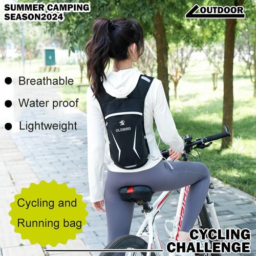 Lightweight Hydration Vest with 1.5L Water Bladder - Breathable Backpack for Running Cycling Hiking Marathon - Men Women (Purple Black)