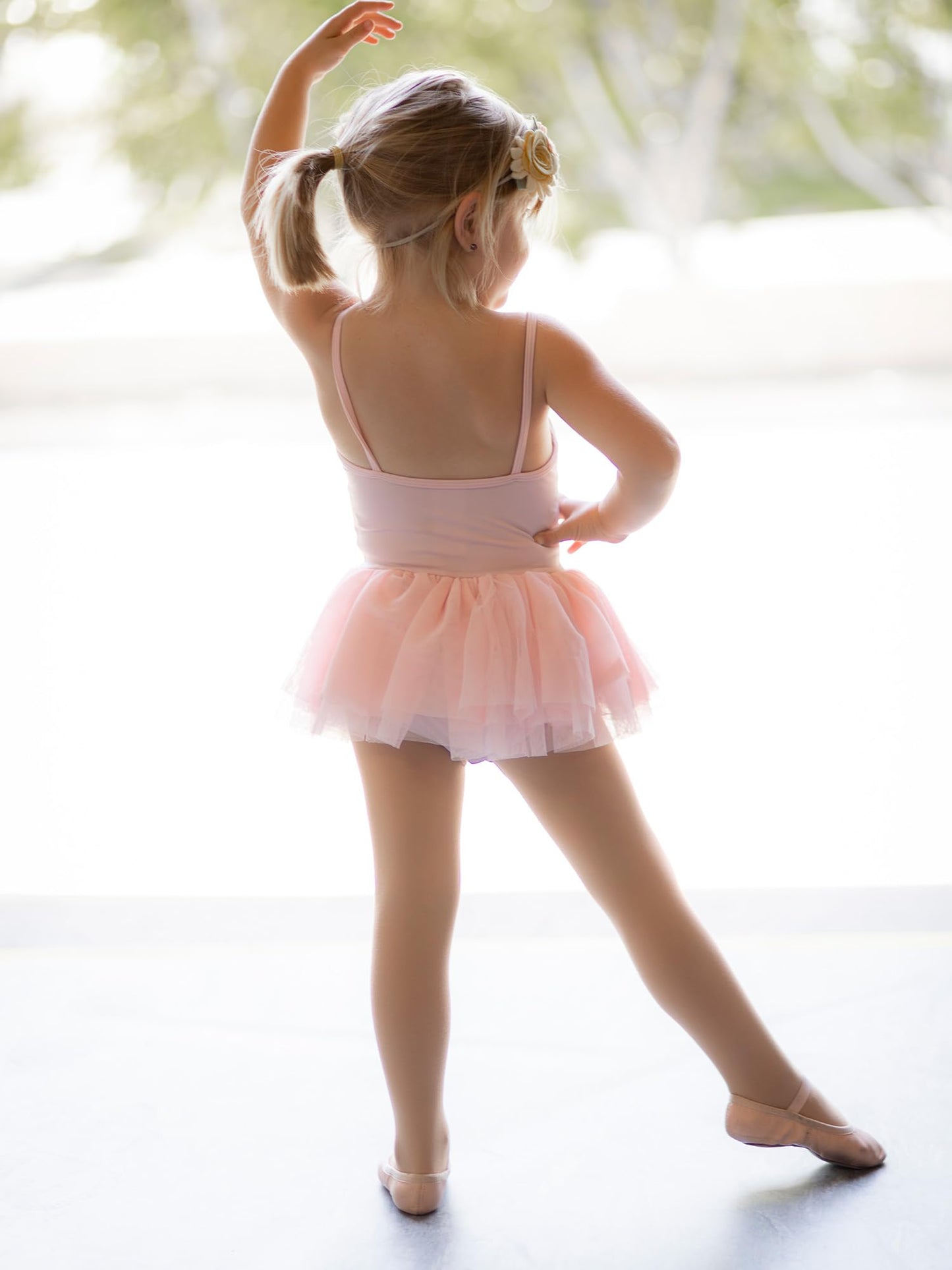 DIPUG Ballet Tights for Girls Dance Tights Toddler Thick Soft Footed Kids Nude Stockings Size 5t 6 7 8, 1 Pack