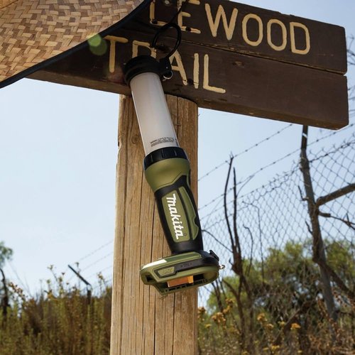 Makita DML806 18V LXT Cordless LED Lantern & Flashlight - Versatile Job Site Tool