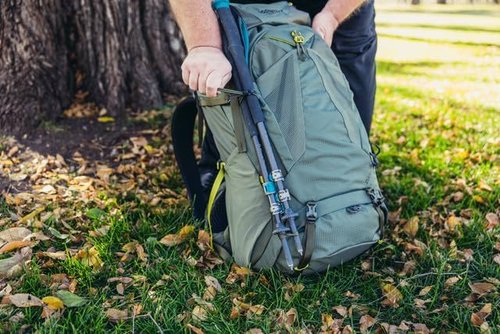 Gregory Zulu 65L Plus Size Unisex Hiking/Backpacking Pack, Freefloat Hipbelt, Internal Hydration Sleeve For Water Bladder, (Reservoir Not Included), Medium/Large Plus Size, Forage Green