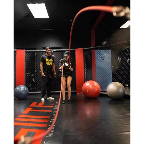 Inertia Wave Dynamic Rubber Battle Ropes Alternative for Home and Gym | Maximize Calorie Burn | Revolutionary Fitness Equipment for Abs and Full Body Workout | Neon Red