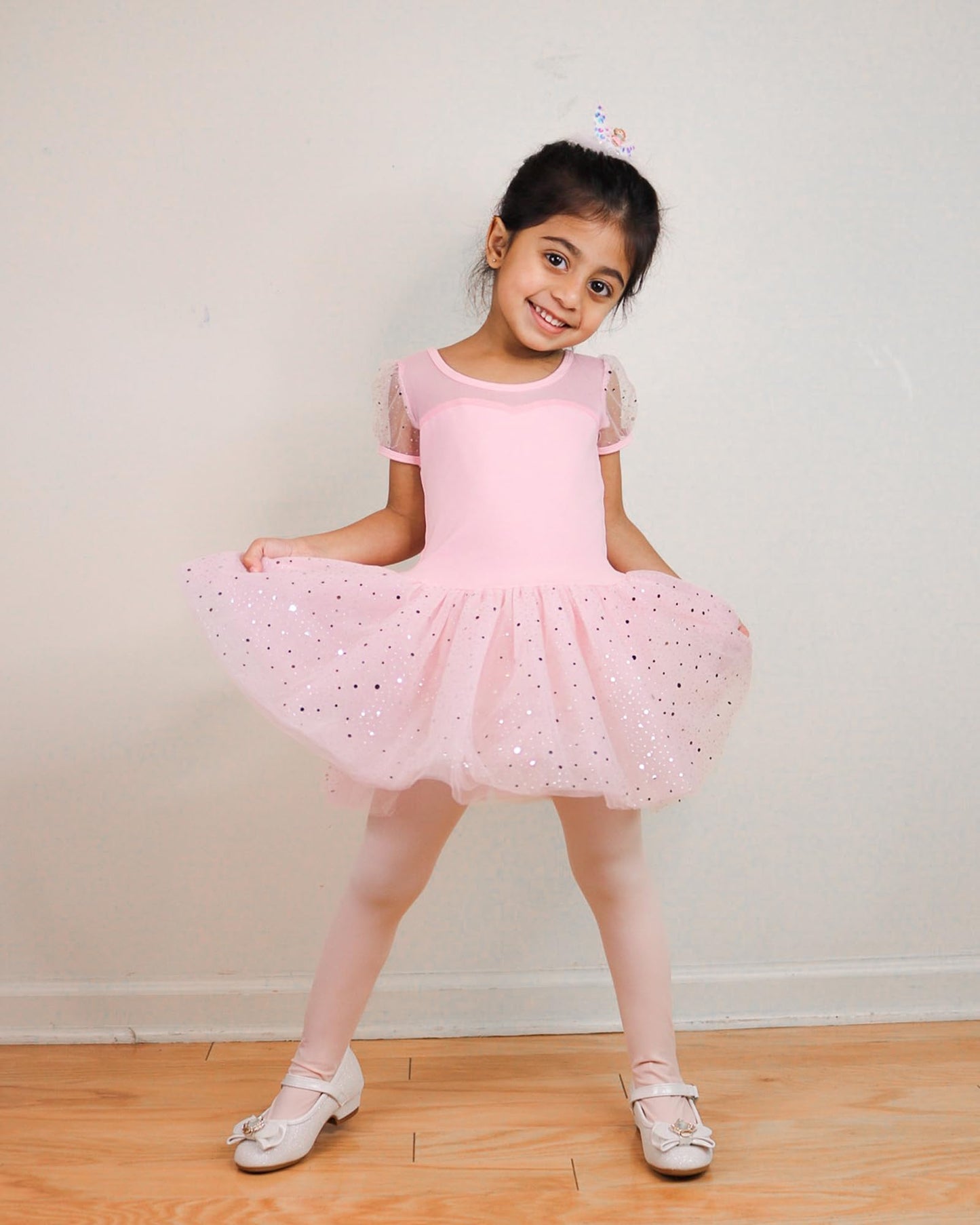 Stelle Girls' Ultra Soft Pro Dance Tight/Ballet Footed Tight(Toddler/Little Kid/Big Kid),BP+WT+BK,M