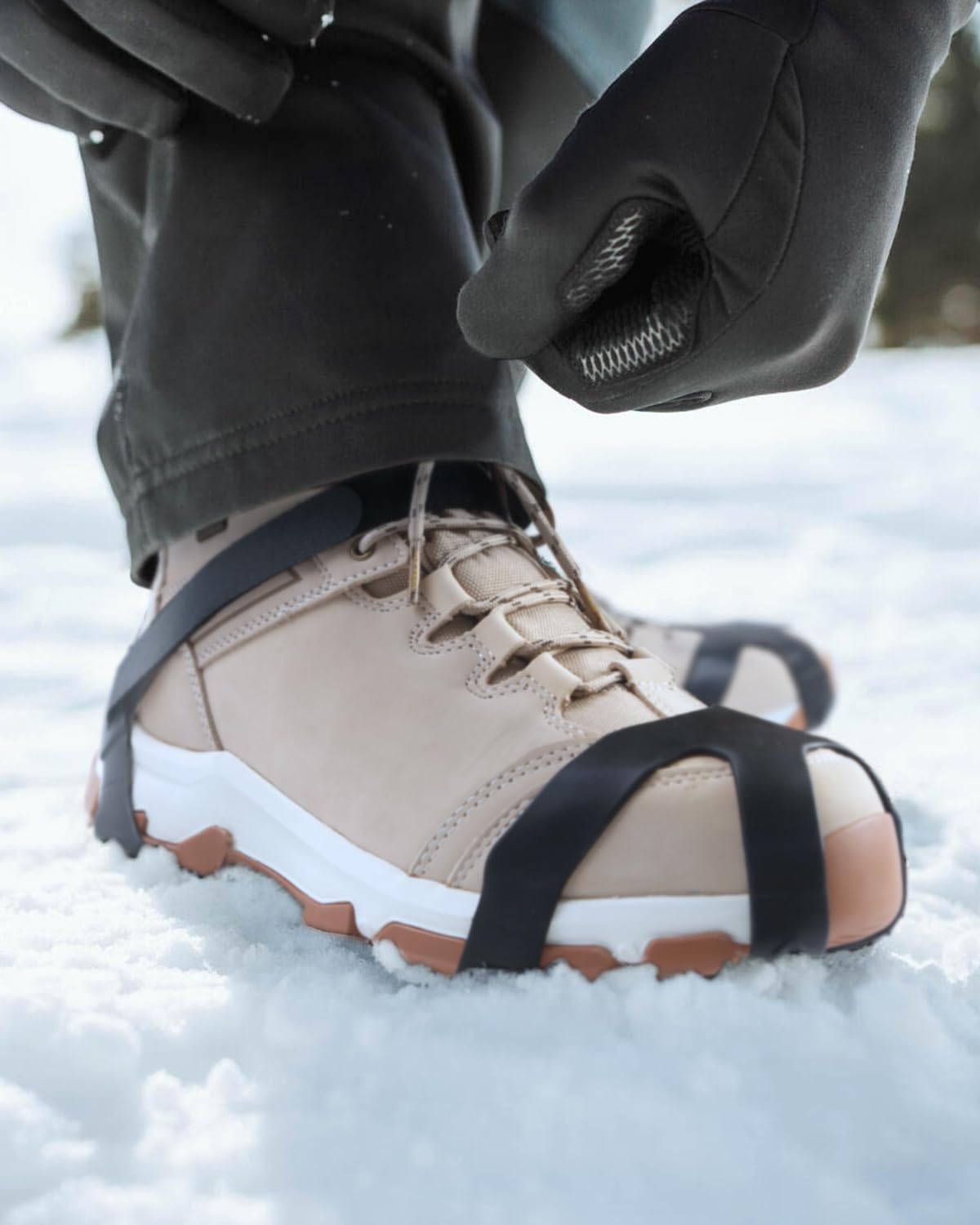 Ice Grippers for Shoes and Boots, Ice Cleats Anti Slip Traction Grips Fasten Over Footwear, Protable Snow Crampons for Hiking Climbing Walking, Medium, Black