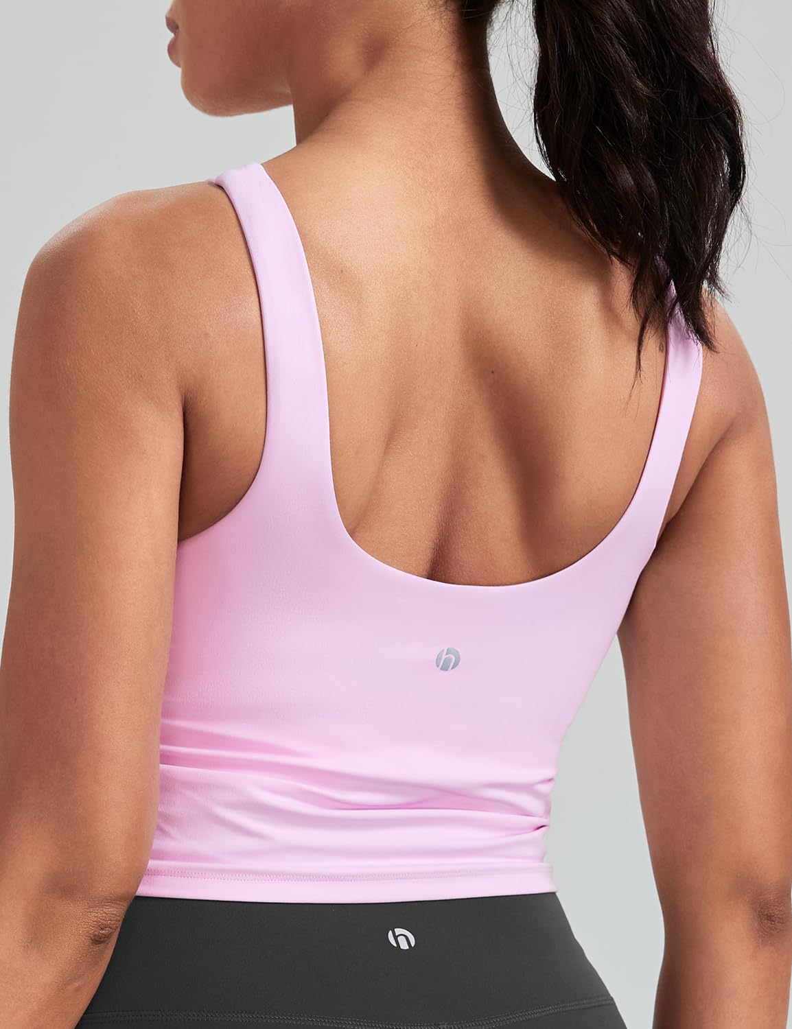 HeyNuts Zeal Bra Womens Scoop Neck Longline Sports Bras, U Back Medium Impact Wirefree Workout Athletic Running Basic Gym Yoga Crop Tank Tops Padded Camisole with Built in Bras Gossamer Pink M